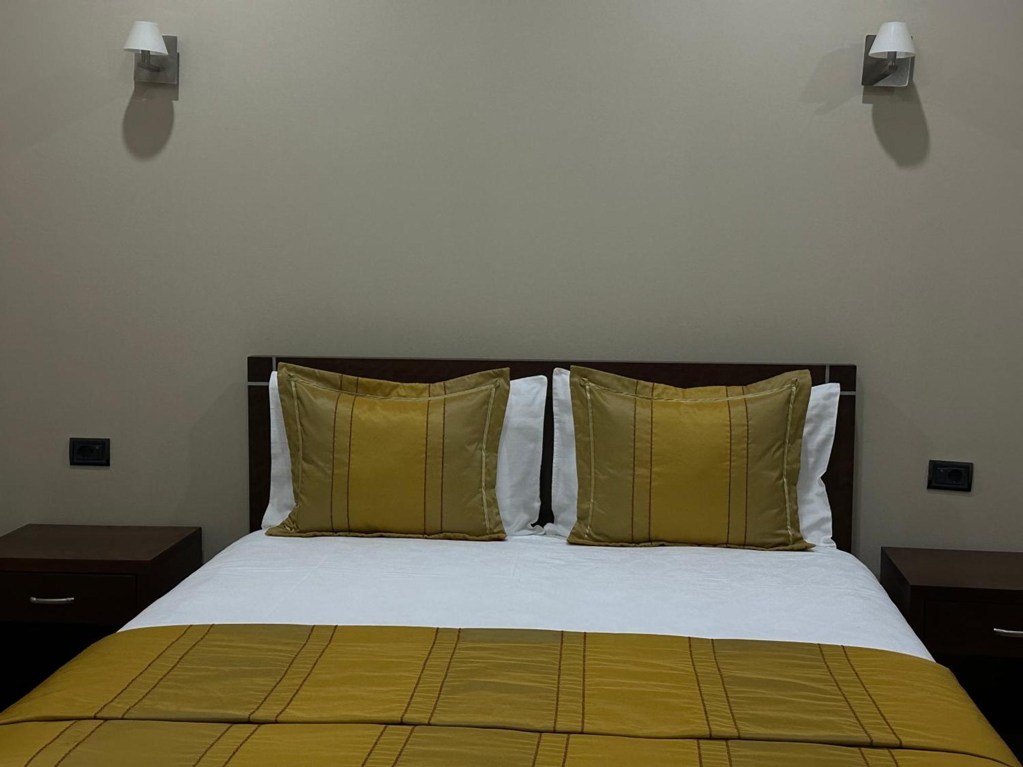 Rritja E Koranit Hotel Tushemisht Bagian luar foto