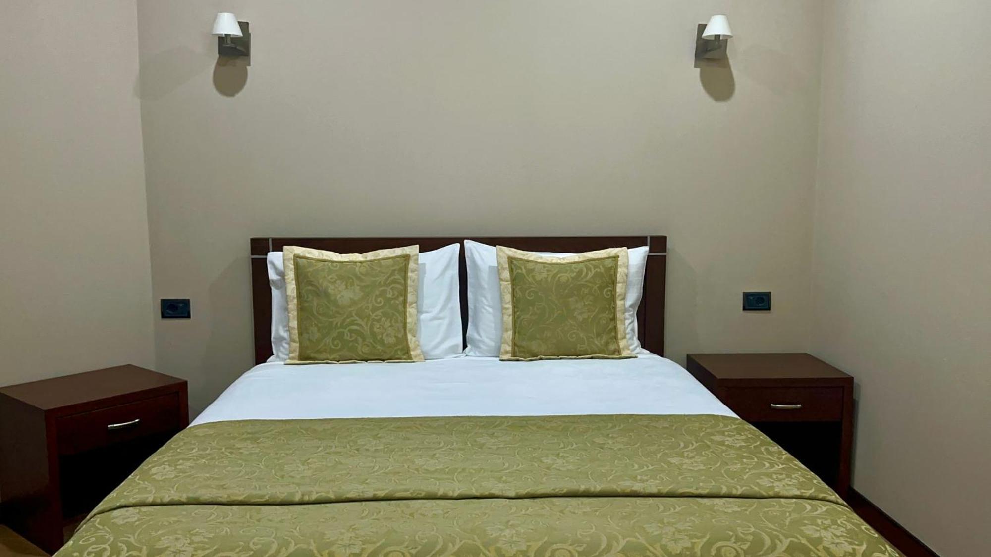 Rritja E Koranit Hotel Tushemisht Bagian luar foto