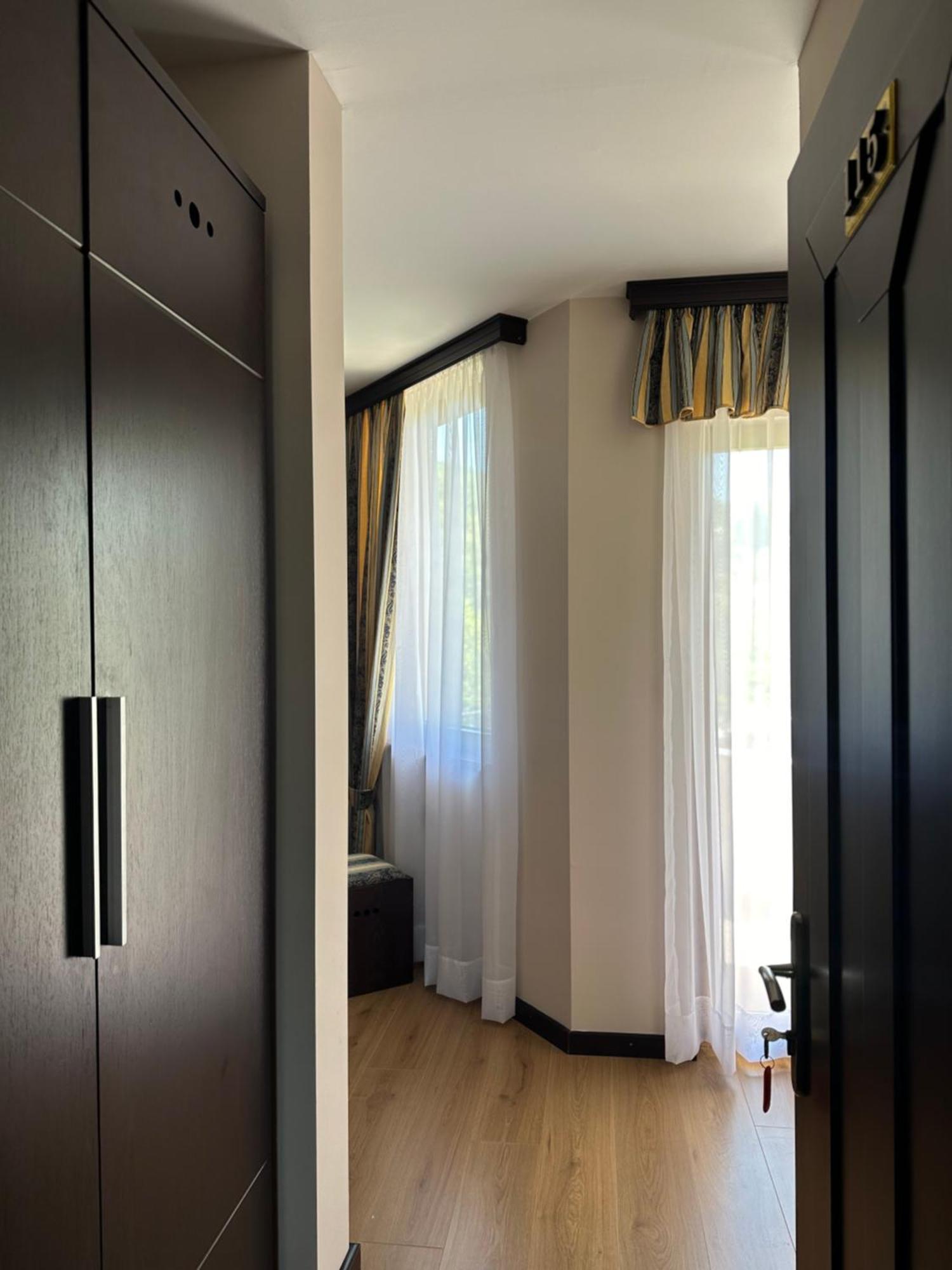 Rritja E Koranit Hotel Tushemisht Bagian luar foto